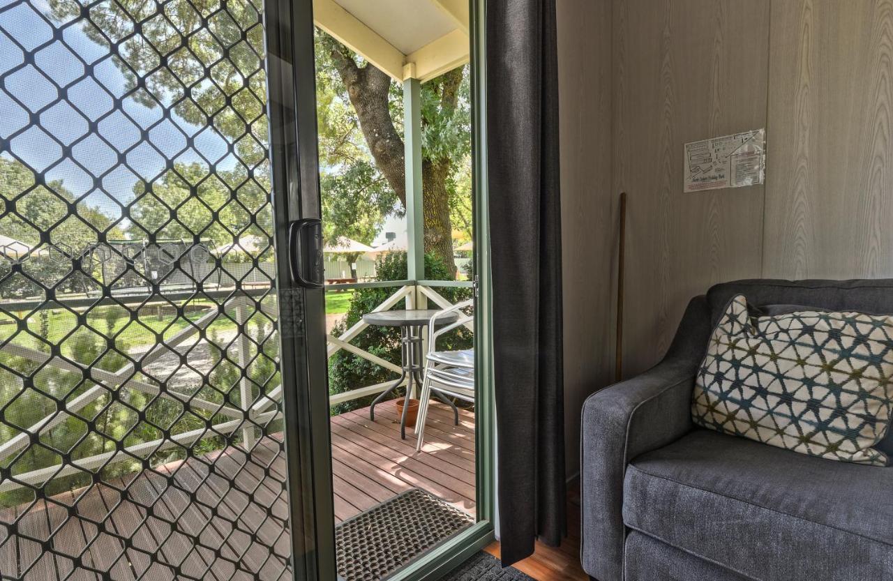 Big4 Wangaratta North Cedars Holiday Park Exterior photo